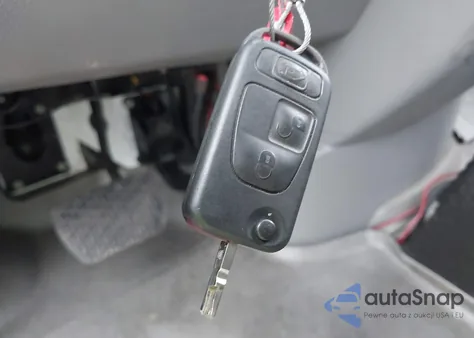 2014 Mercedes-Benz Sprinter 2500 Normal Roof from USA, damaged, VIN WD3PE7CD5E5905393